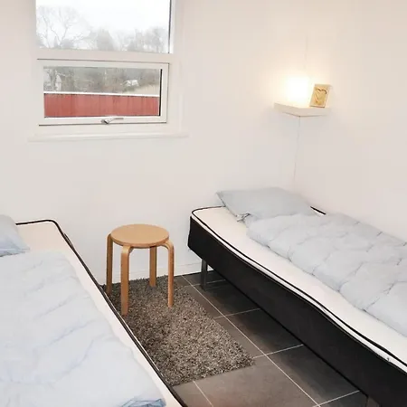 Dom wakacyjny Niesamowity Dom W Augustenborgu Z Sauną